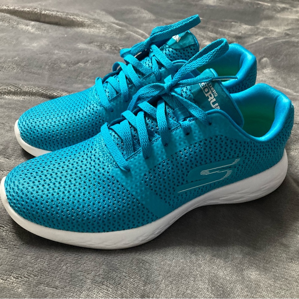 Skechers Goga Run 8